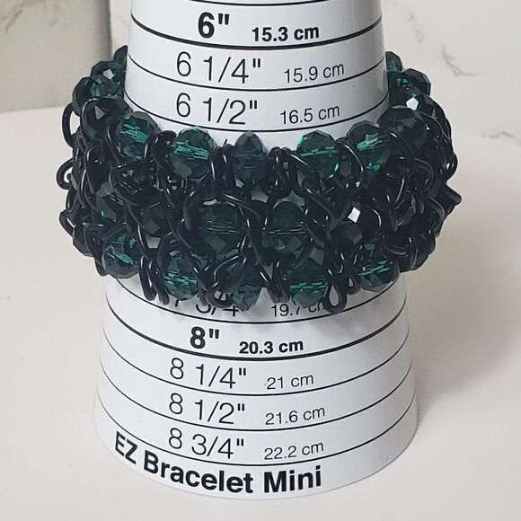 VINTAGE Chunky Black Chain & Faceted Beads Stretch Bracelet - Picture 4 of 7